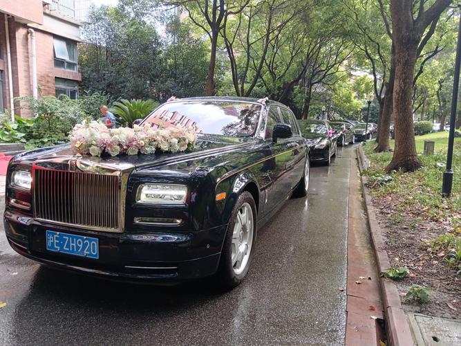 飞哥俱乐部婚车租赁 为您打造完美婚礼的尊贵座驾体验